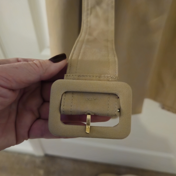 Burberry Tan and Black Plaid Lined Coat - Picture 10 of 16